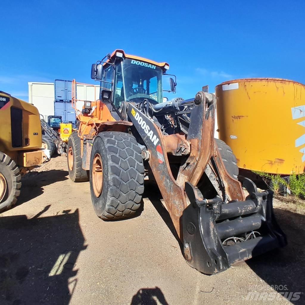 Doosan DL 300-5 Pás carregadoras de rodas