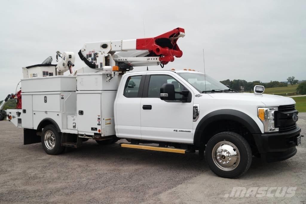 Ford F 550 XL SD Plataformas aéreas montadas em camião