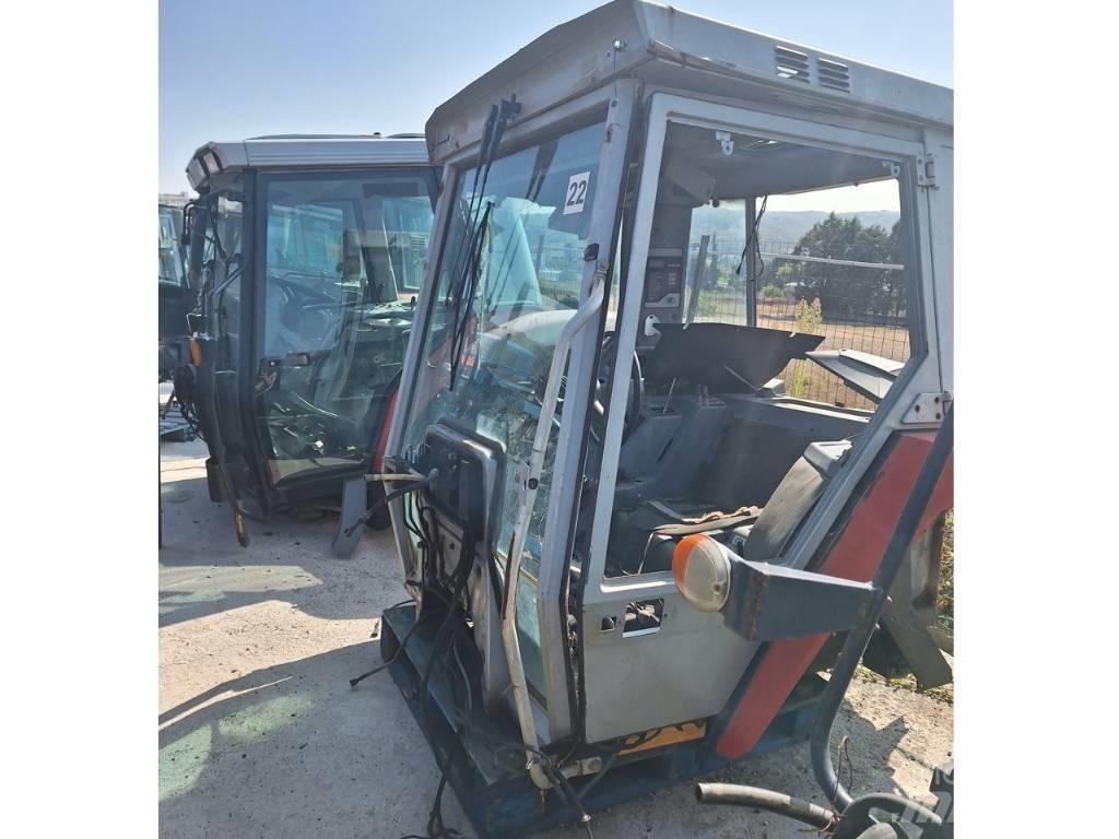 Massey Ferguson 3080 Cabines e interior
