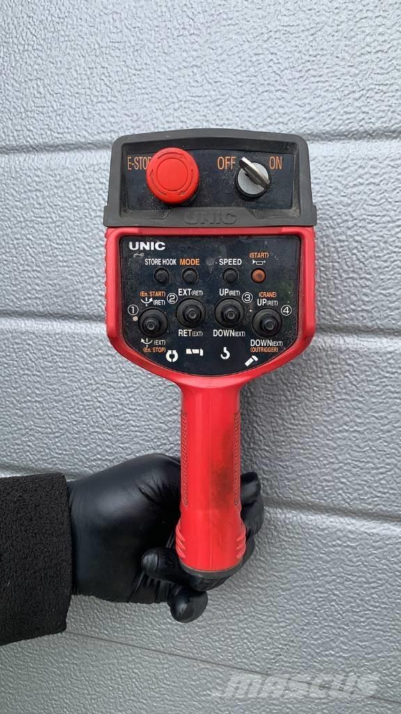 Unic URW 295 Mini gruas