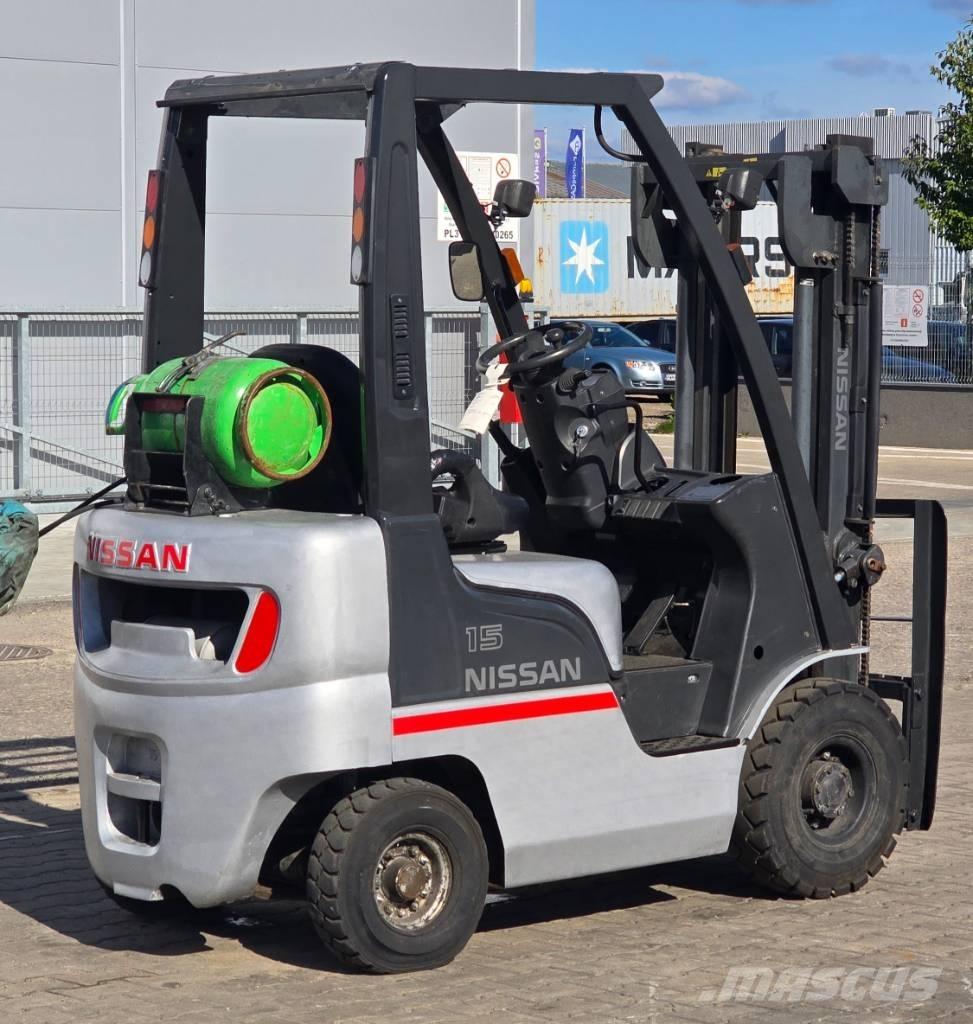 Nissan L01A15 Empilhadores a gás