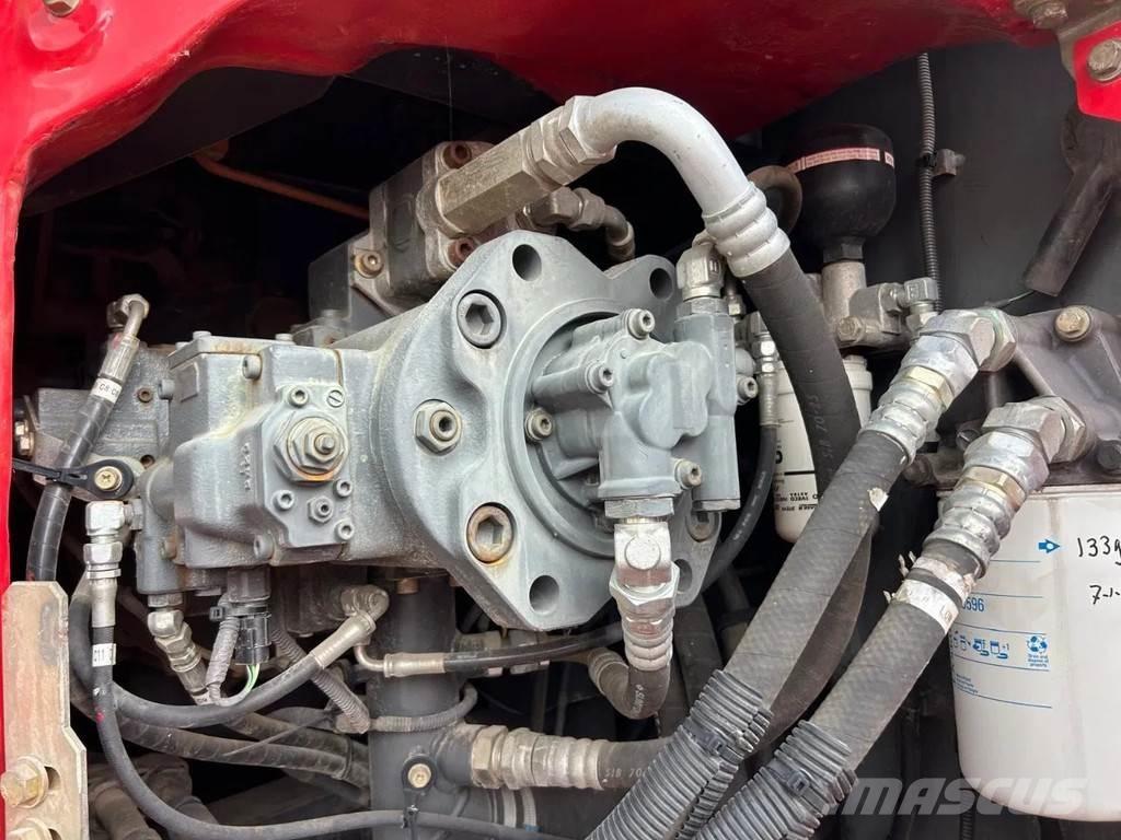 CASE CX235C SR Escavadoras de rastos