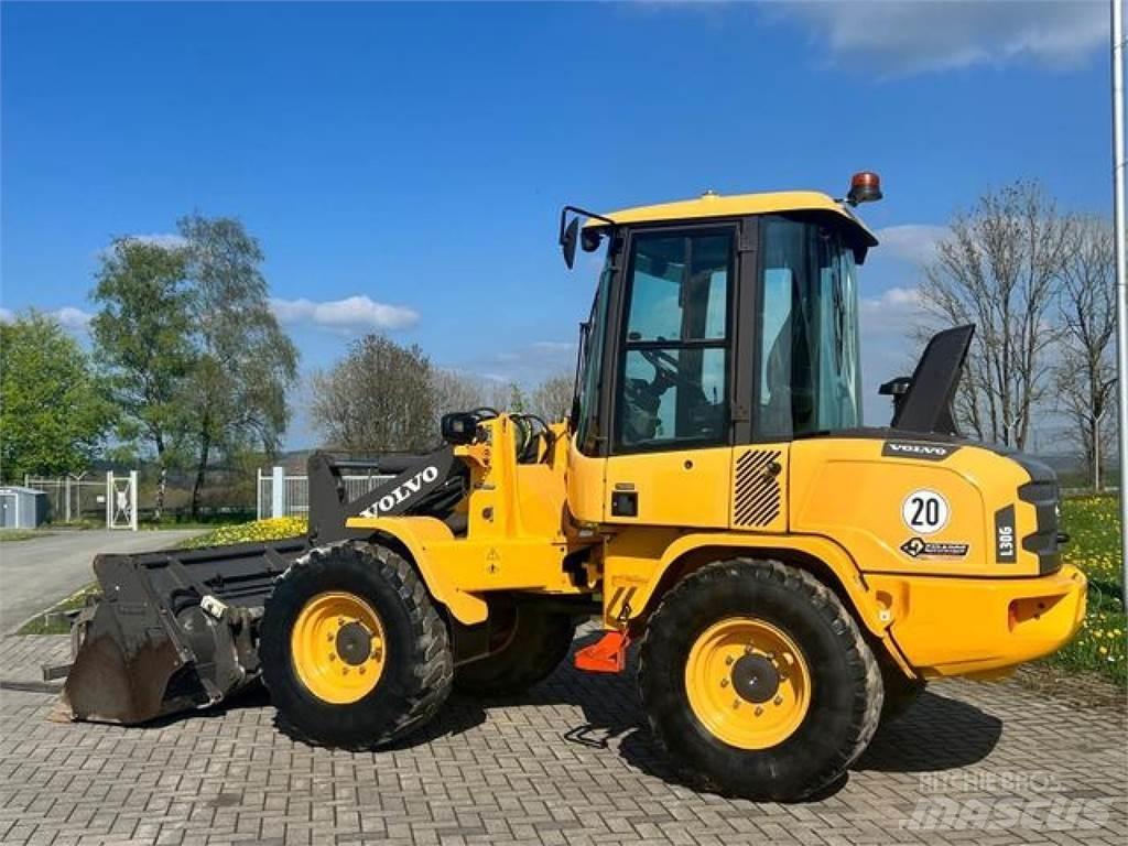 Volvo L30G Pás carregadoras de rodas
