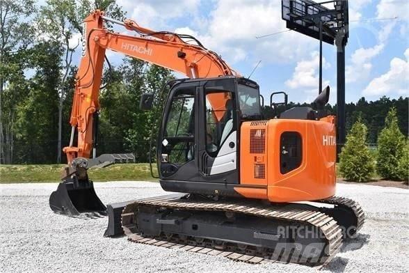 Hitachi ZX 135 Escavadoras de rastos