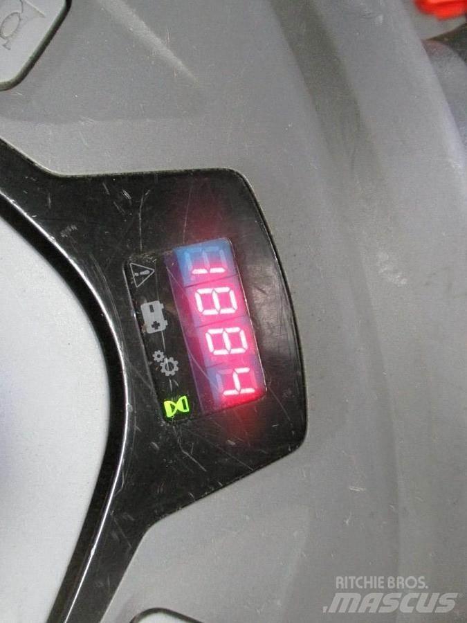 Toyota SPE 120L Empilhador para operador externo