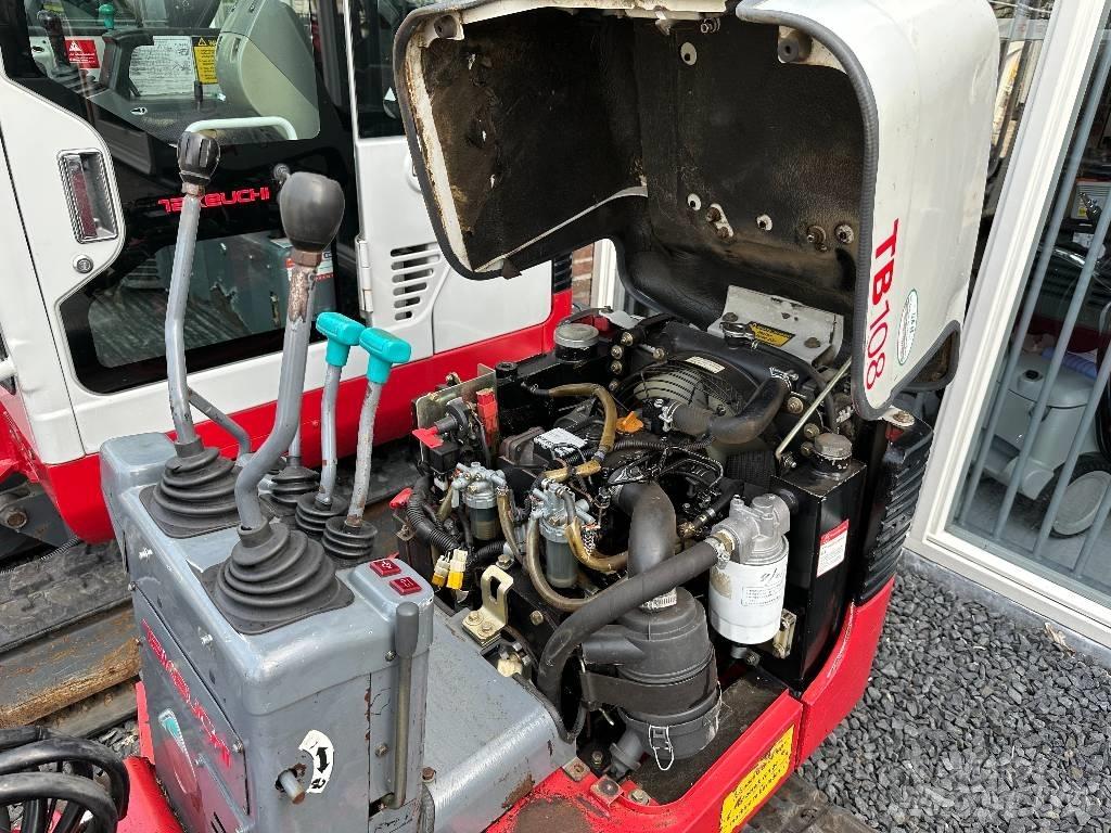 Takeuchi TB108 Mini Escavadoras <7t