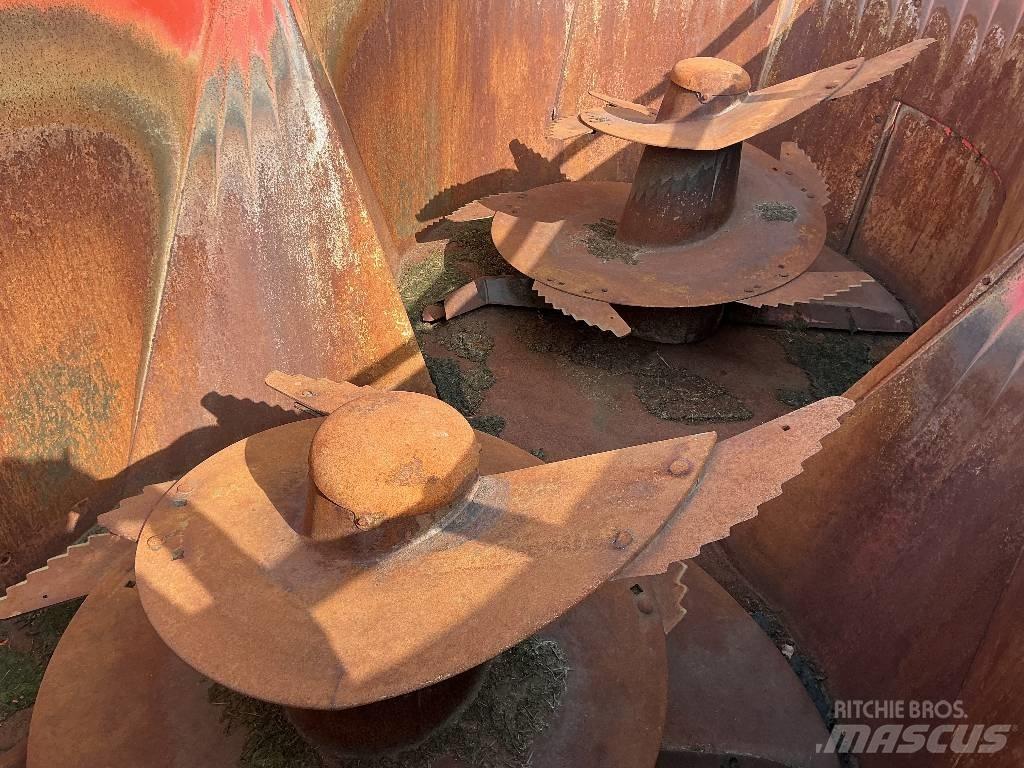 Kuhn EuroMix I Alimentadores de misturadoras