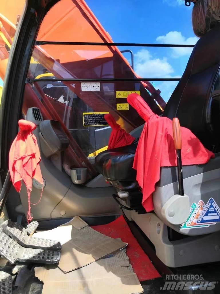 Hitachi ZX200 Escavadoras de rastos