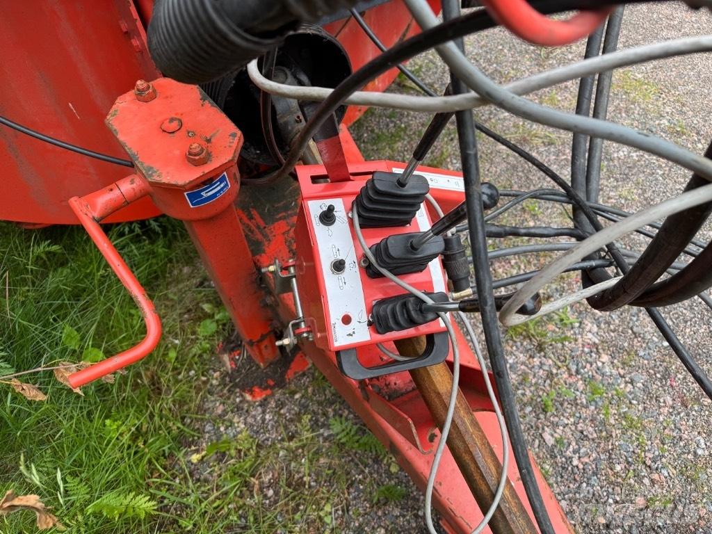 Kuhn Primor 3560 Cortadores, moinhos e desenroladores de fardos