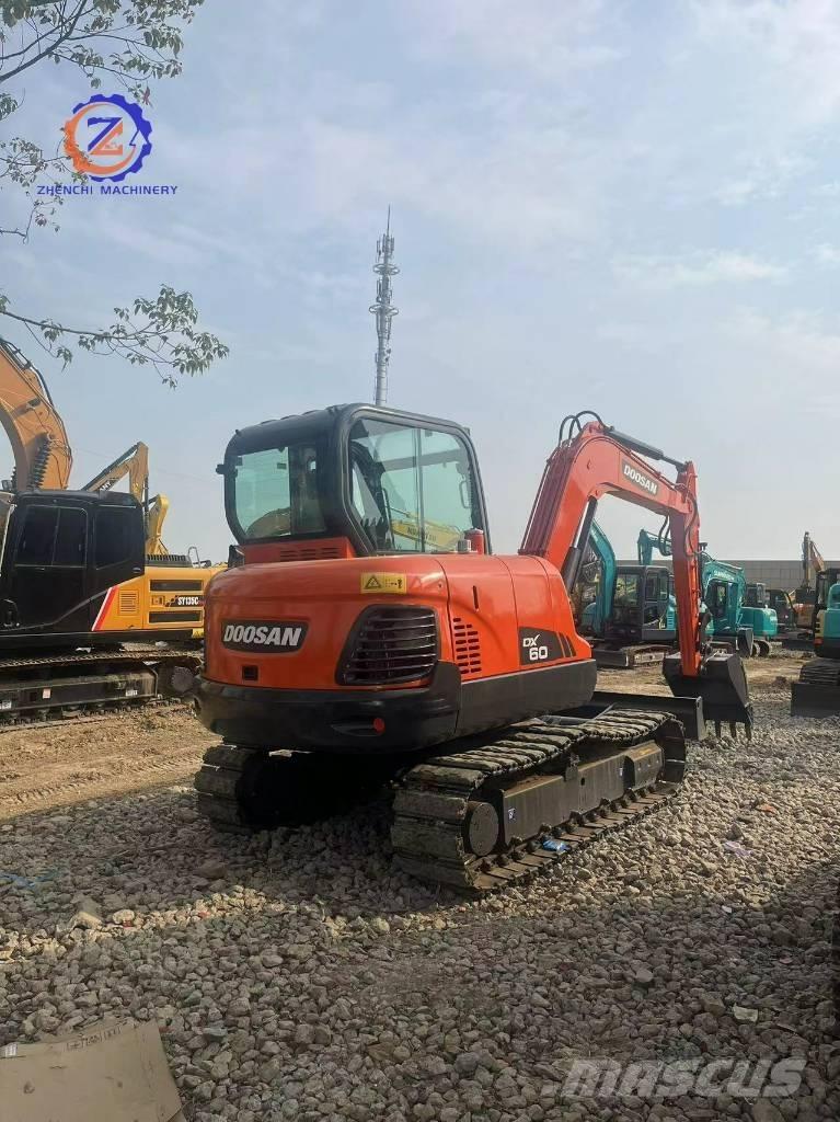 Doosan DX 60 Mini Escavadoras <7t