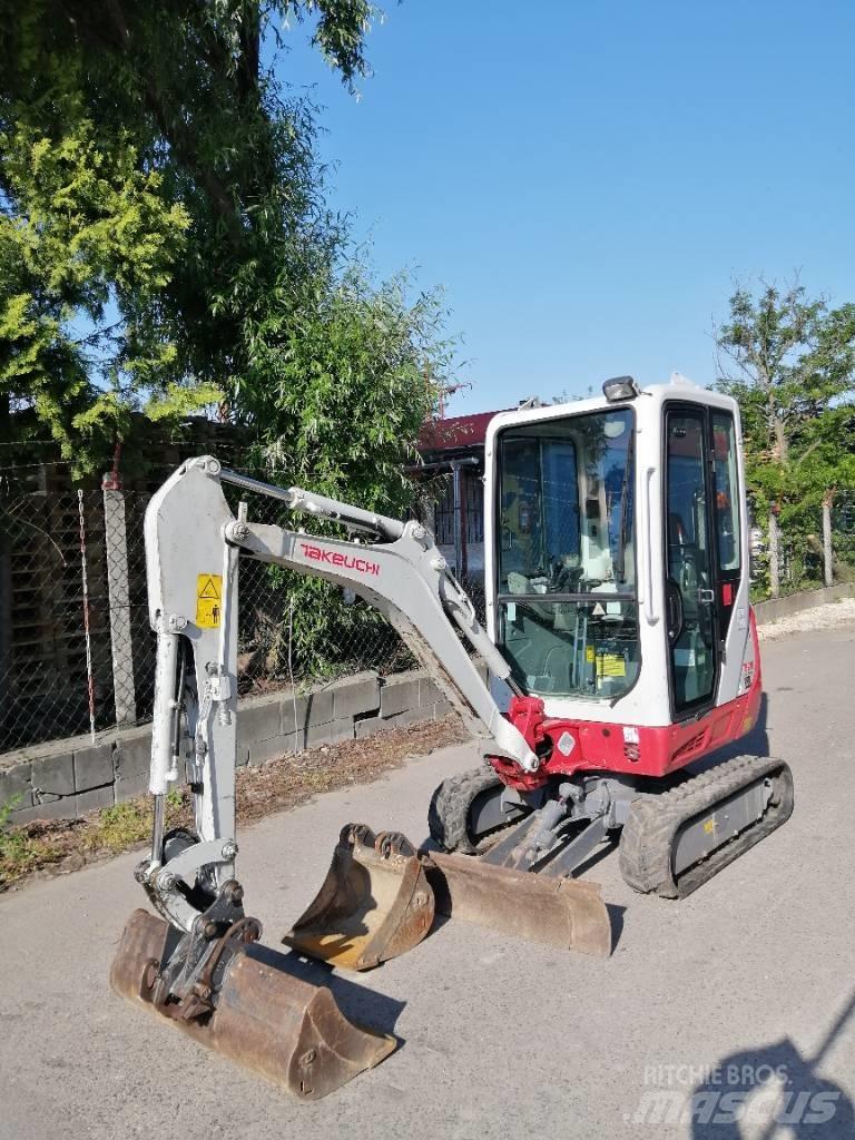Takeuchi TB 216 Mini Escavadoras <7t