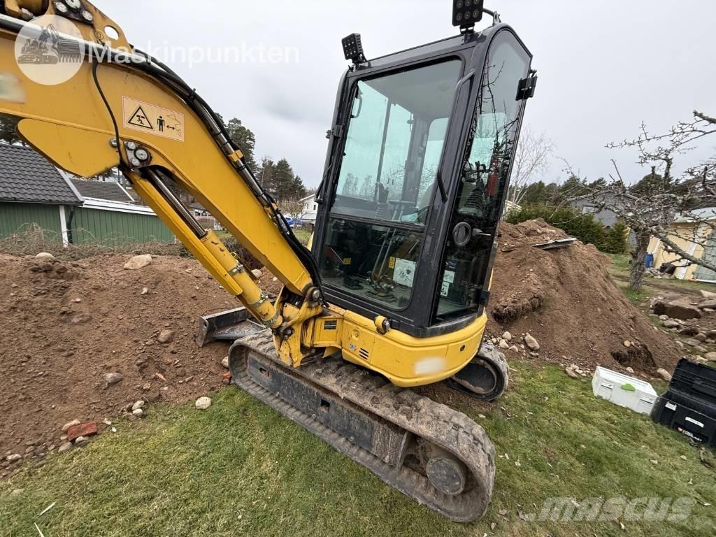 Komatsu PC 26 MR-3 Mini Escavadoras <7t