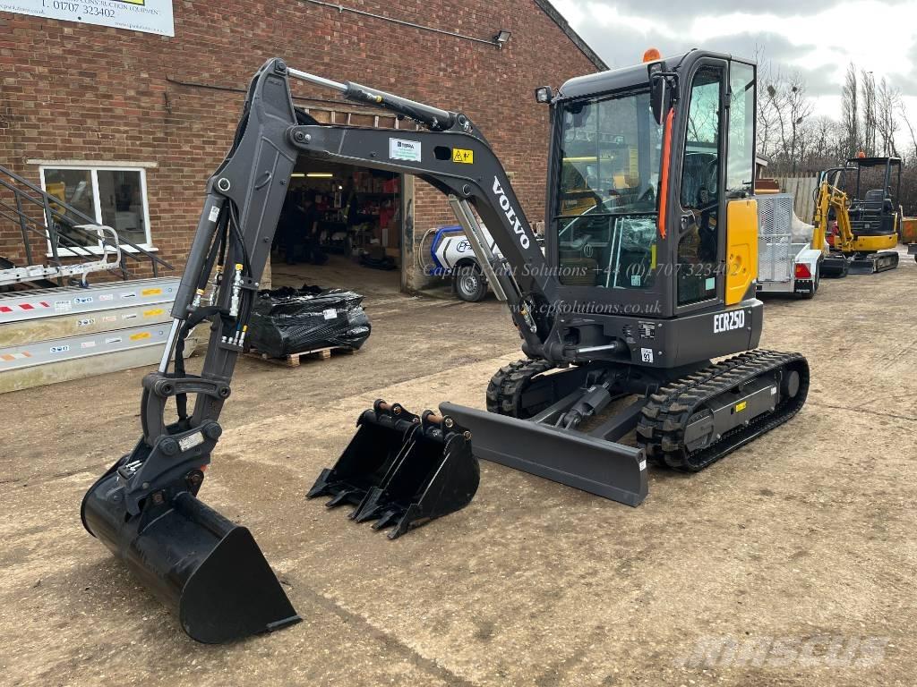 Volvo ECR 25 D Mini Escavadoras <7t