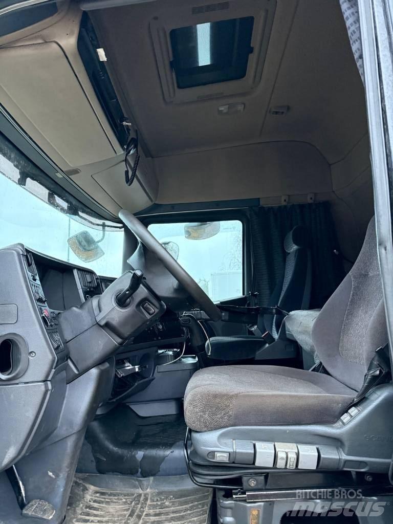 Scania R 560 Camiões de transporte de troncos