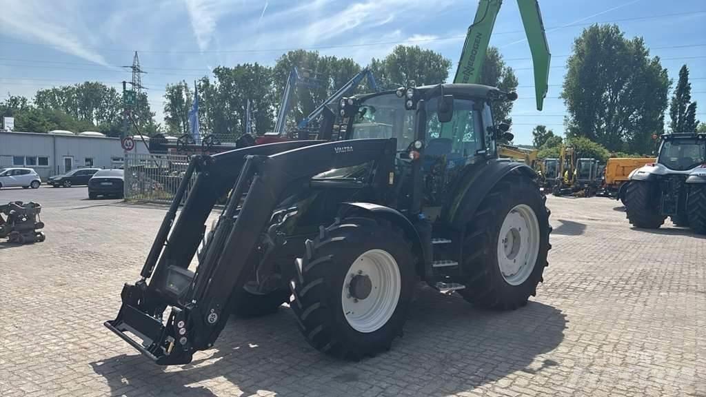 Valtra G135 Tratores Agrícolas usados
