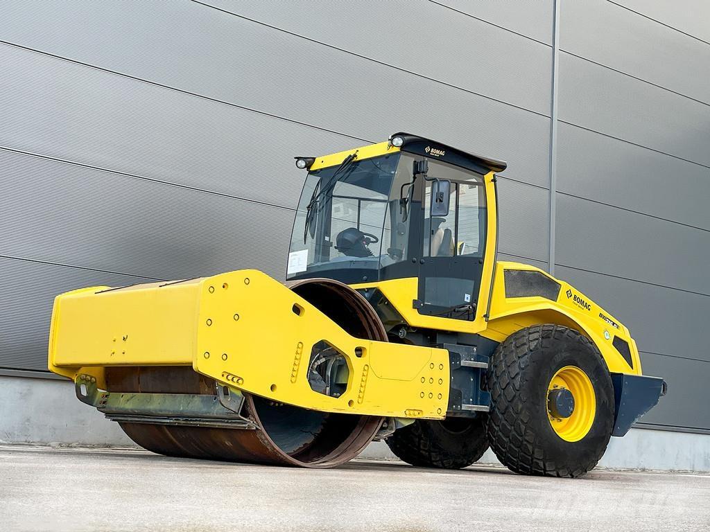 Bomag BW 216 D-5 Cilindros Compactadores monocilíndricos