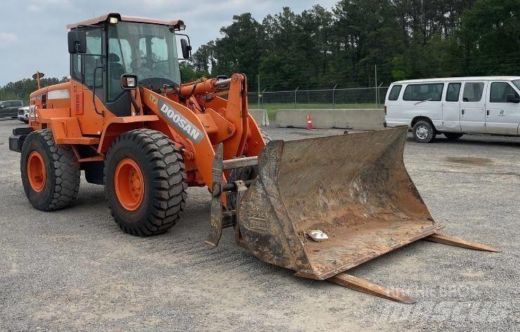 Doosan DL220-3 Pás carregadoras de rodas