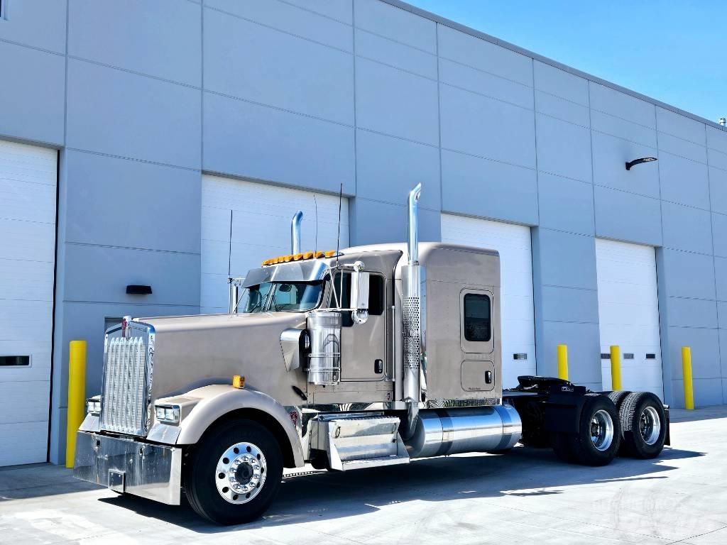 Kenworth W 900 Tractores (camiões)