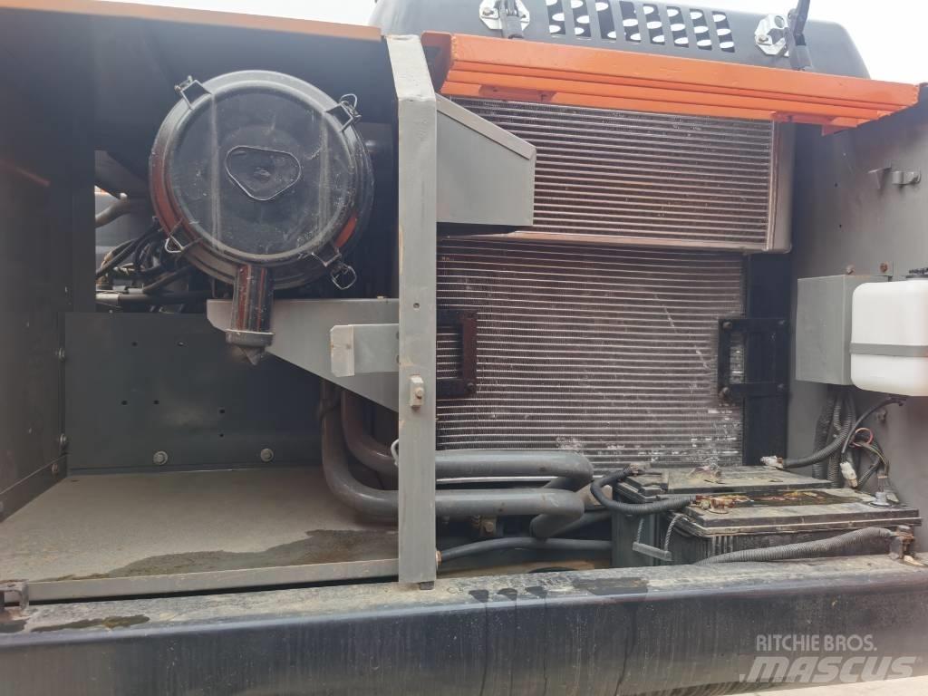 Hitachi ZX 200 Escavadoras de rastos