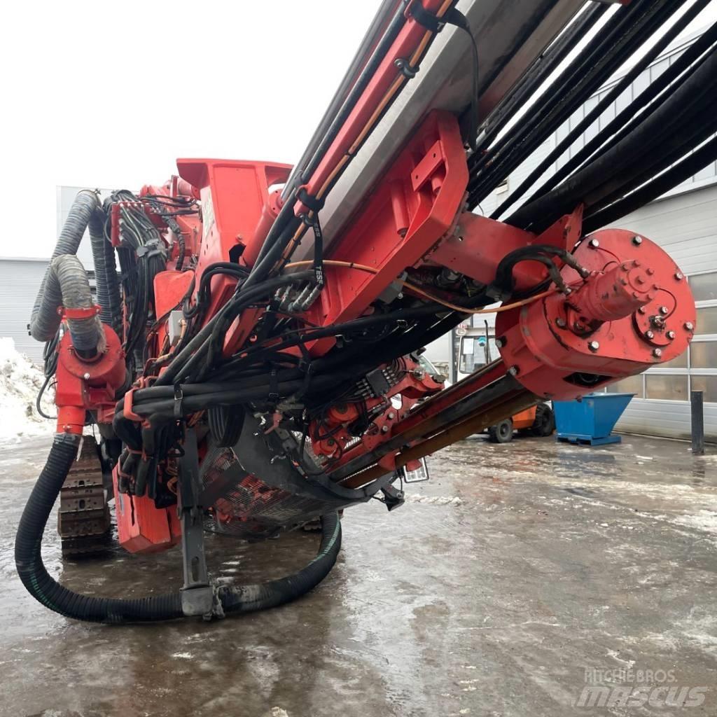 Sandvik DX800i Perfuradoras de superfície