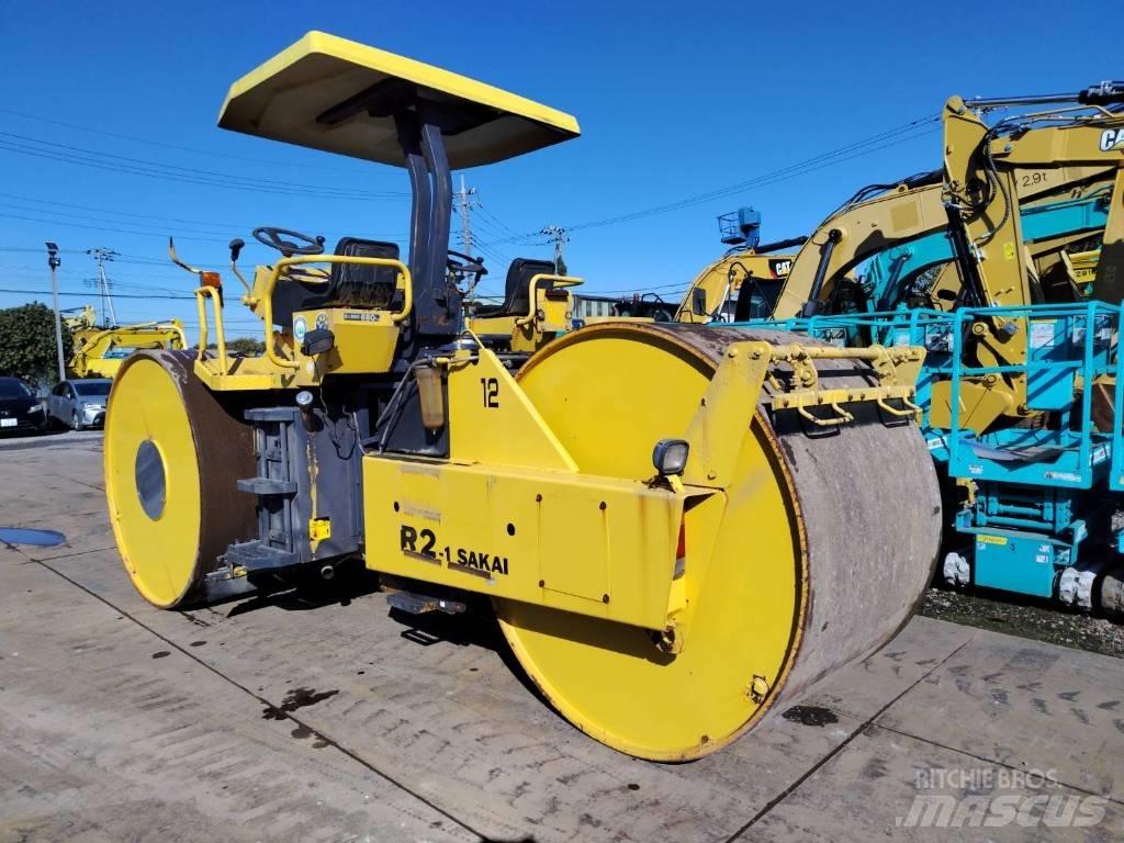 Sakai R 2-1 Cilindros Compactadores tandem