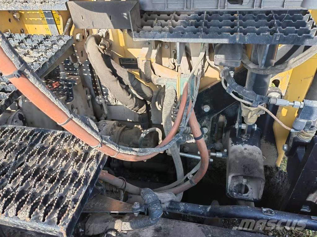 CAT AP655F Pavimentadoras de asfalto