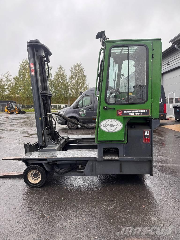 Combilift C 4000 Empilhadores de 4 vias