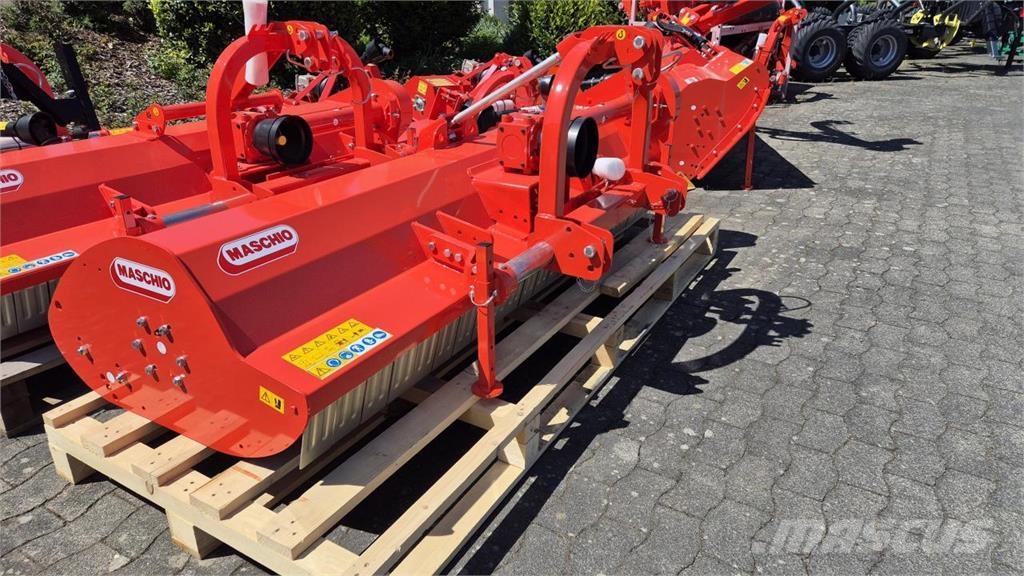 Maschio Brava 230 Gadanheiras e cortadores de folhas para pastos