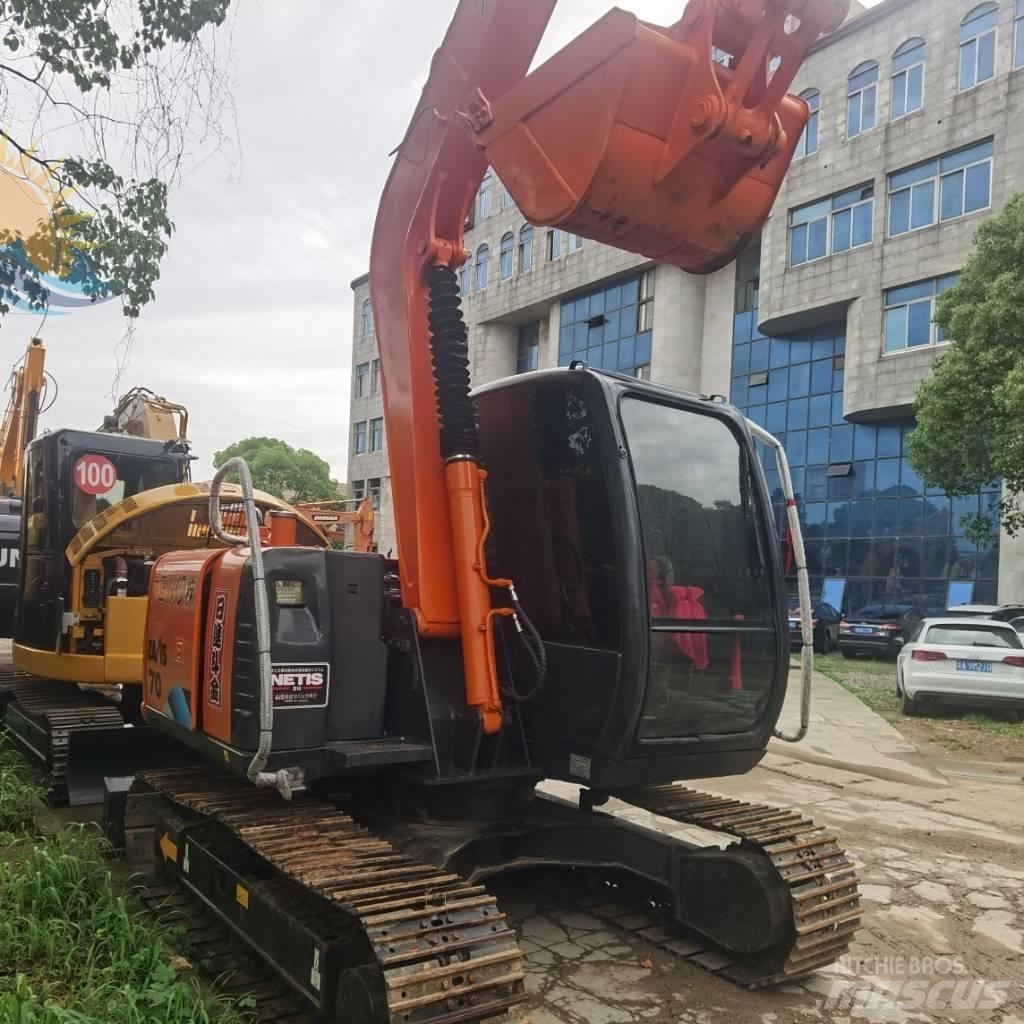 Hitachi ZX 70 Mini Escavadoras <7t