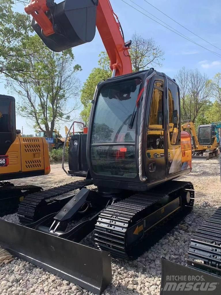 Hitachi ZX70 Mini Escavadoras <7t
