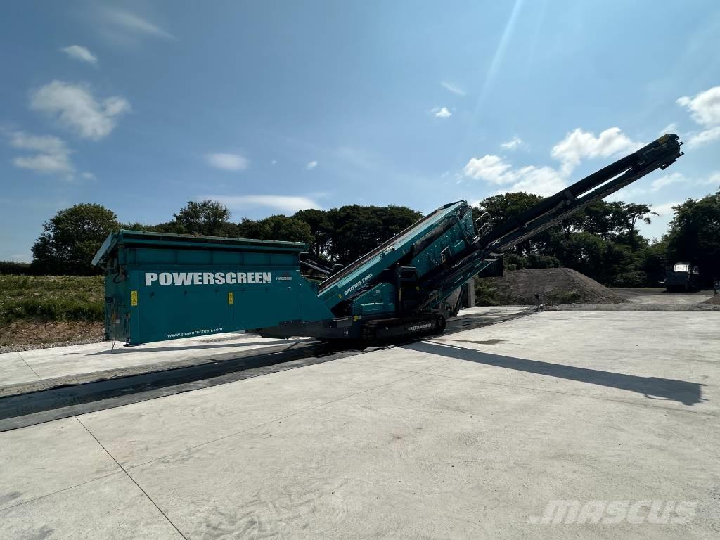 PowerScreen 2100X Crivos móveis