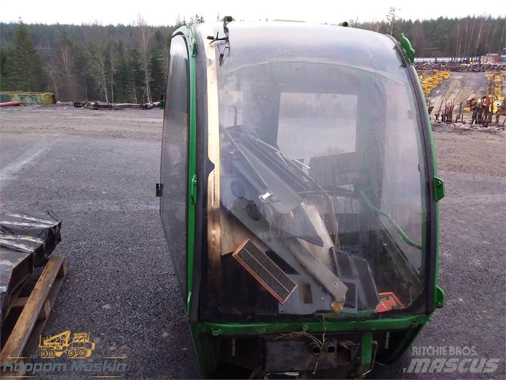 John Deere 1910e Cabines e interior