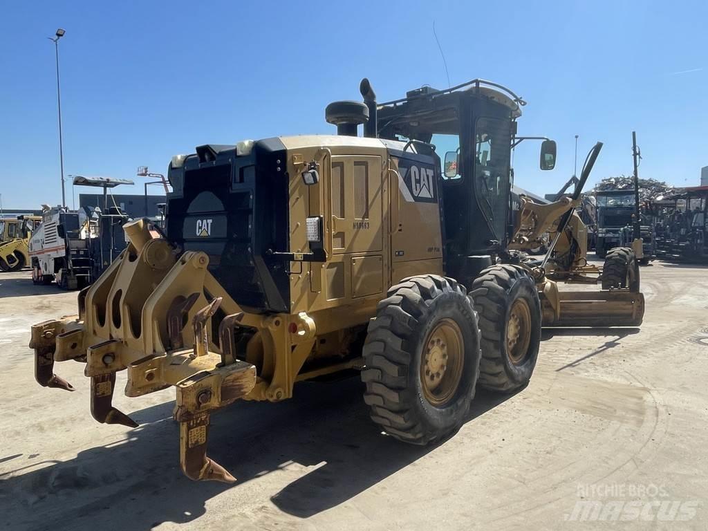 CAT 140 M2 Equipamento para triagem