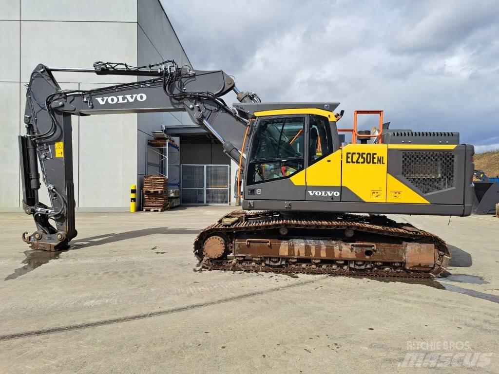Volvo EC250ENL Escavadoras de rastos