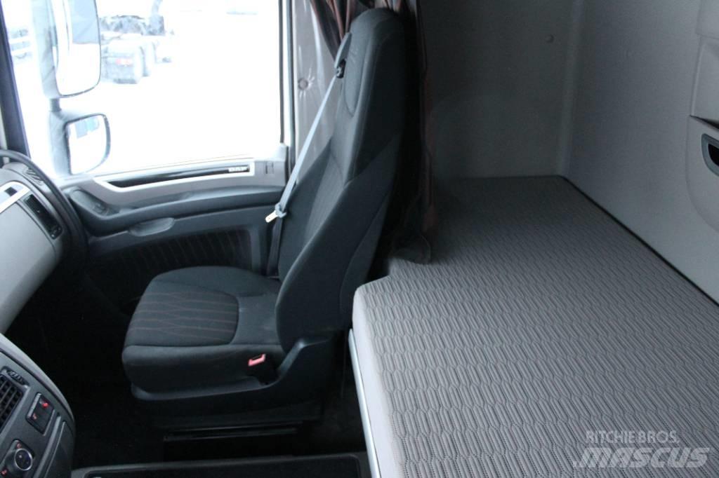 DAF XF530 6X4 FTT Tractores (camiões)