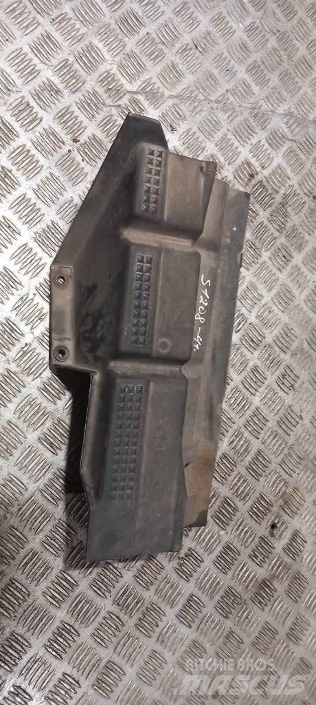 Scania 94 D.   1368215 Cabines e interior
