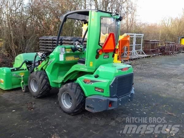 Avant 645 i Carregadoras de direcção deslizante