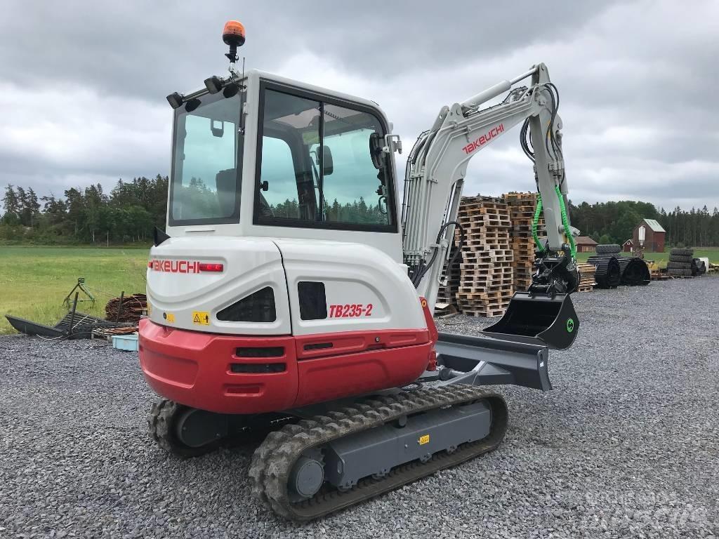 Takeuchi TB235-2 Mini Escavadoras <7t