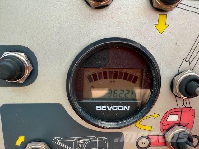 Manitou 170 AETJL Elevadores braços articulados