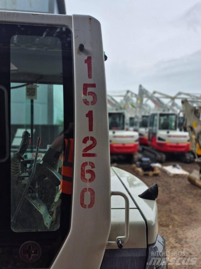 Takeuchi TB 250 Mini Escavadoras <7t