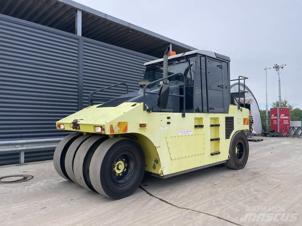 Ammann AP 240 Cilindros Compactadores de pneus