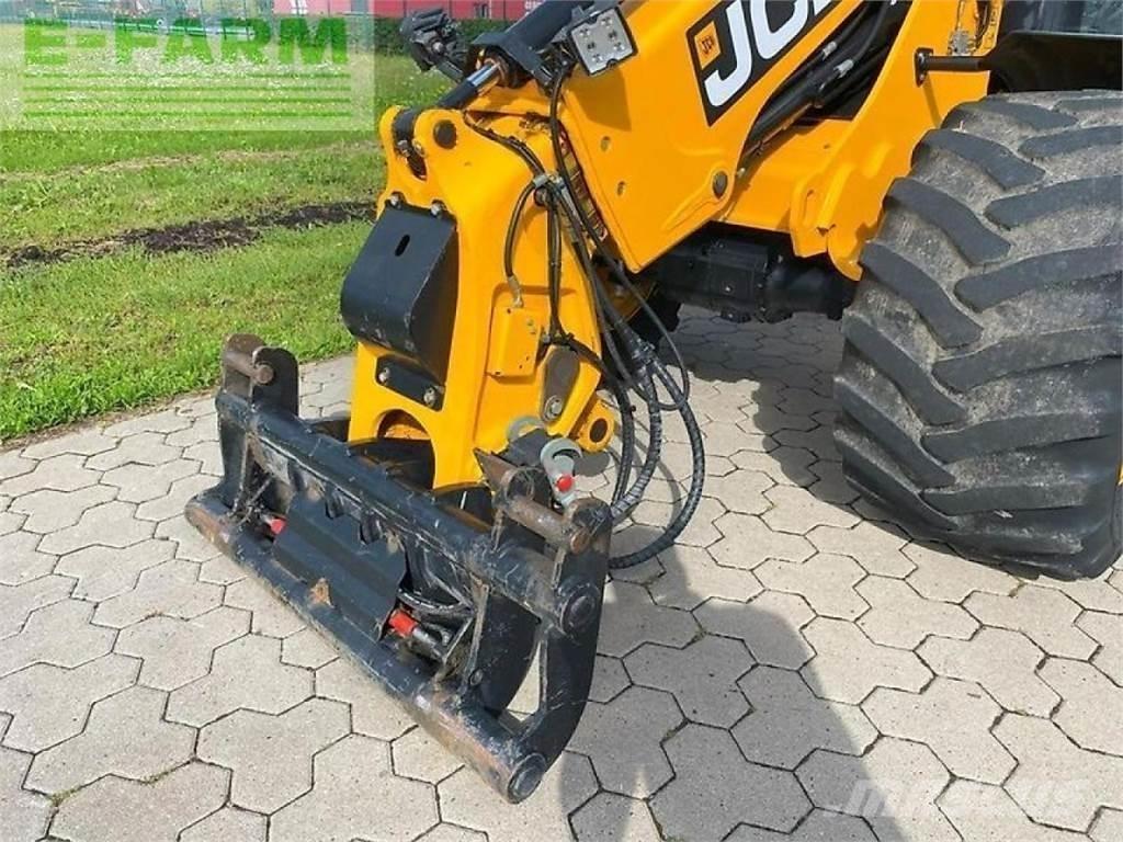 JCB tm 220 - 40 km/h Telescópicas para Agricultura
