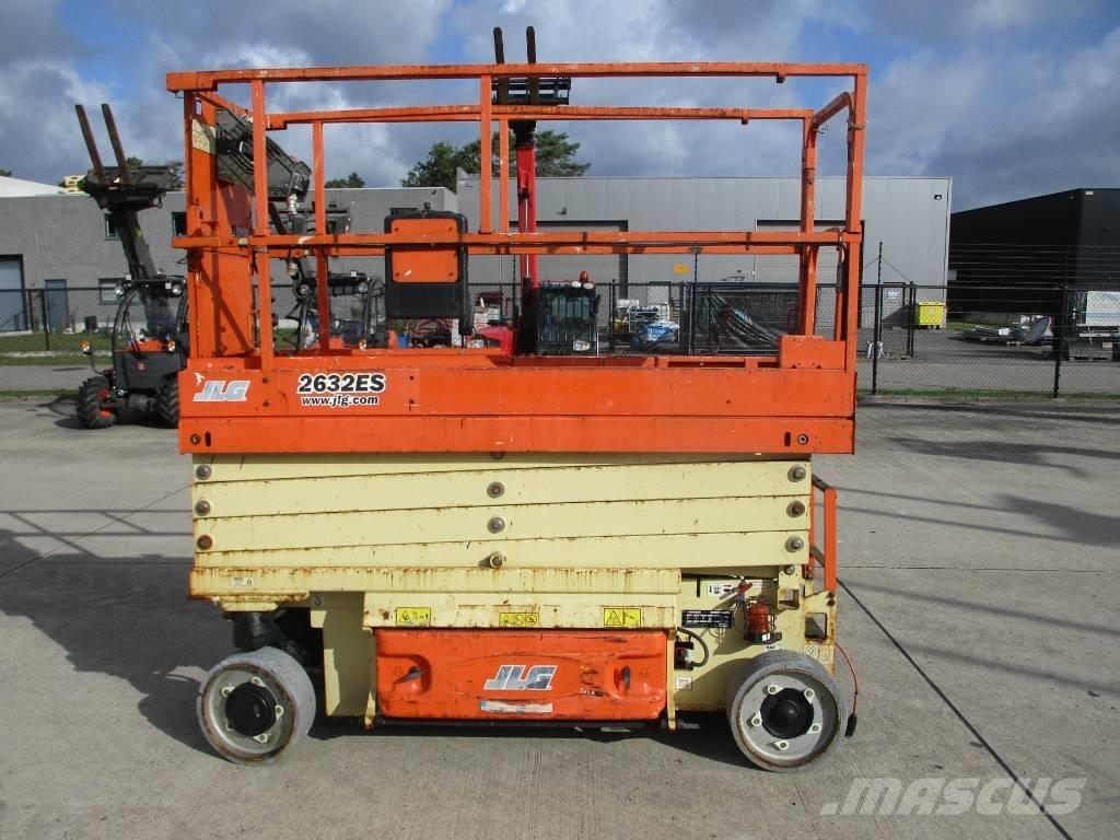 JLG 2632 ES  (081) Elevadores de tesoura