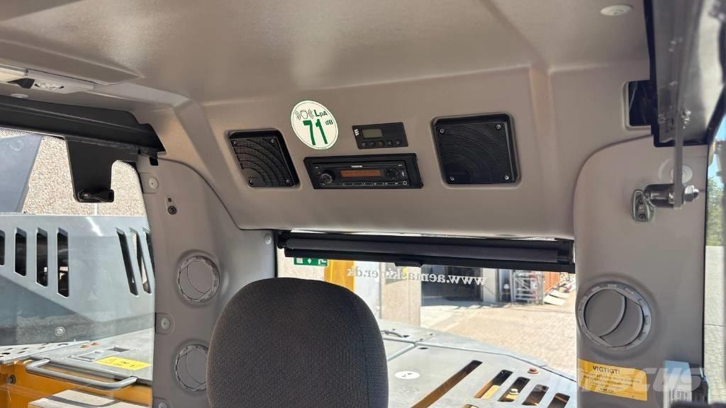 Volvo ECR 235 EL Escavadoras de rastos