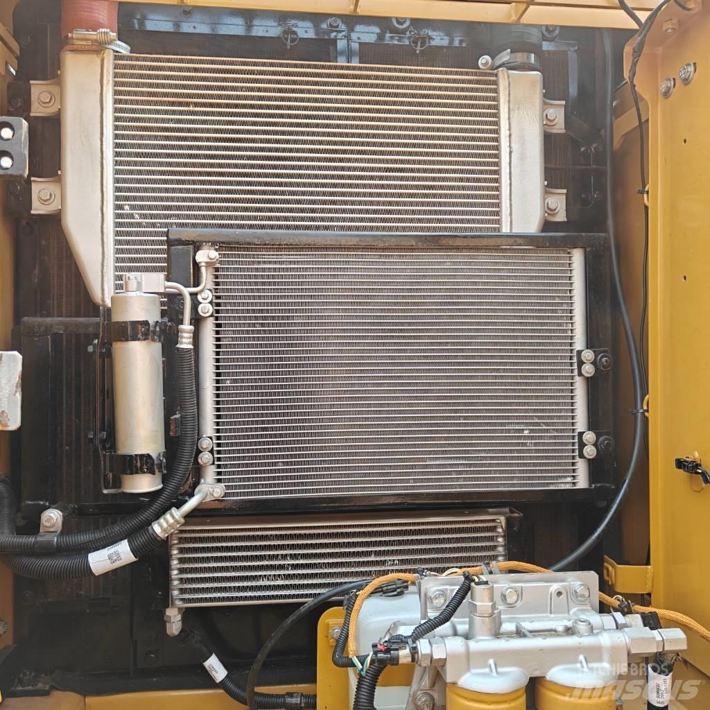 CAT 320D2L Escavadoras de rastos