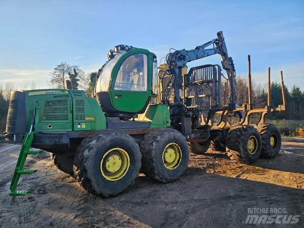 John Deere 1910 E Forwarders florestais