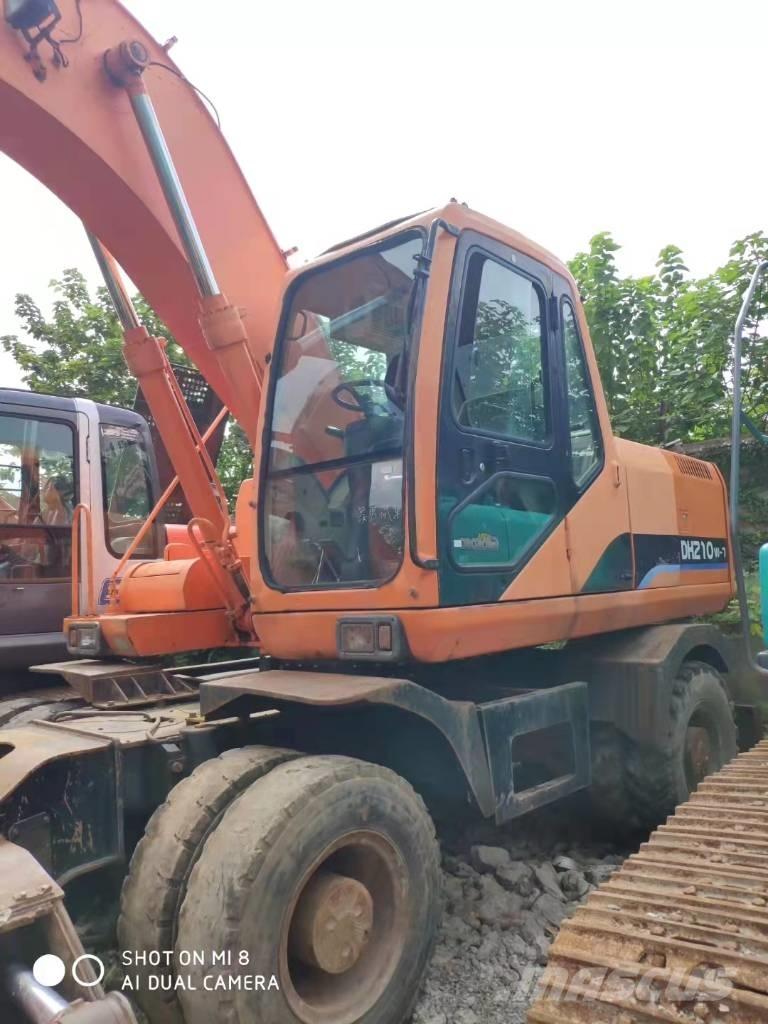 Doosan DH210W-7 Escavadoras de rodas