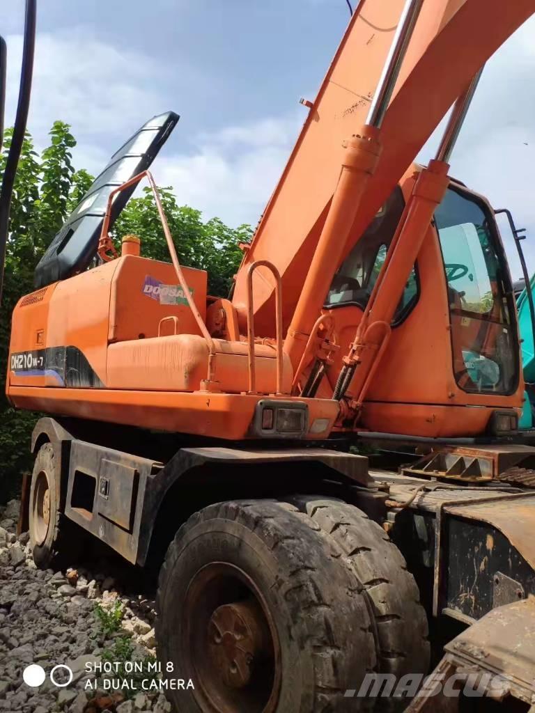 Doosan DH210W-7 Escavadoras de rodas
