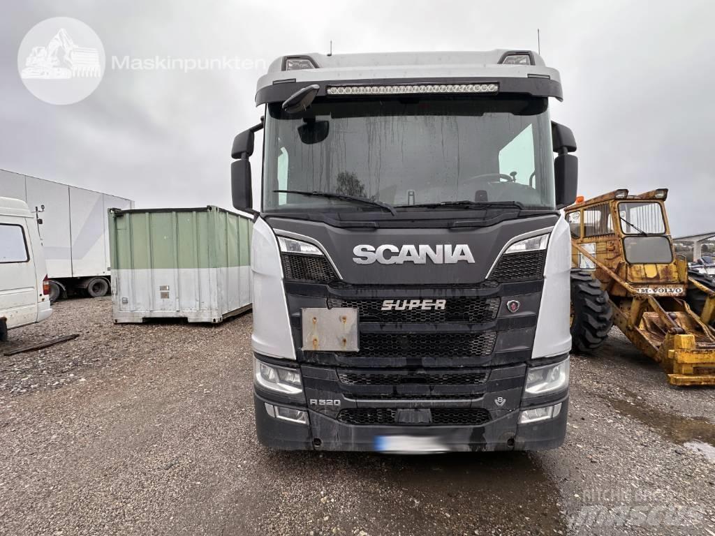 Scania R 520 Camiões de caixa fechada