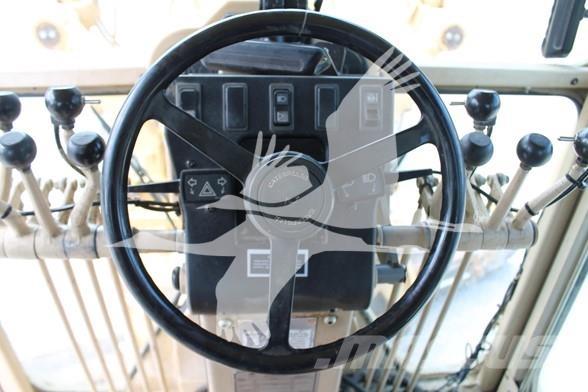 CAT 140H Motoniveladoras